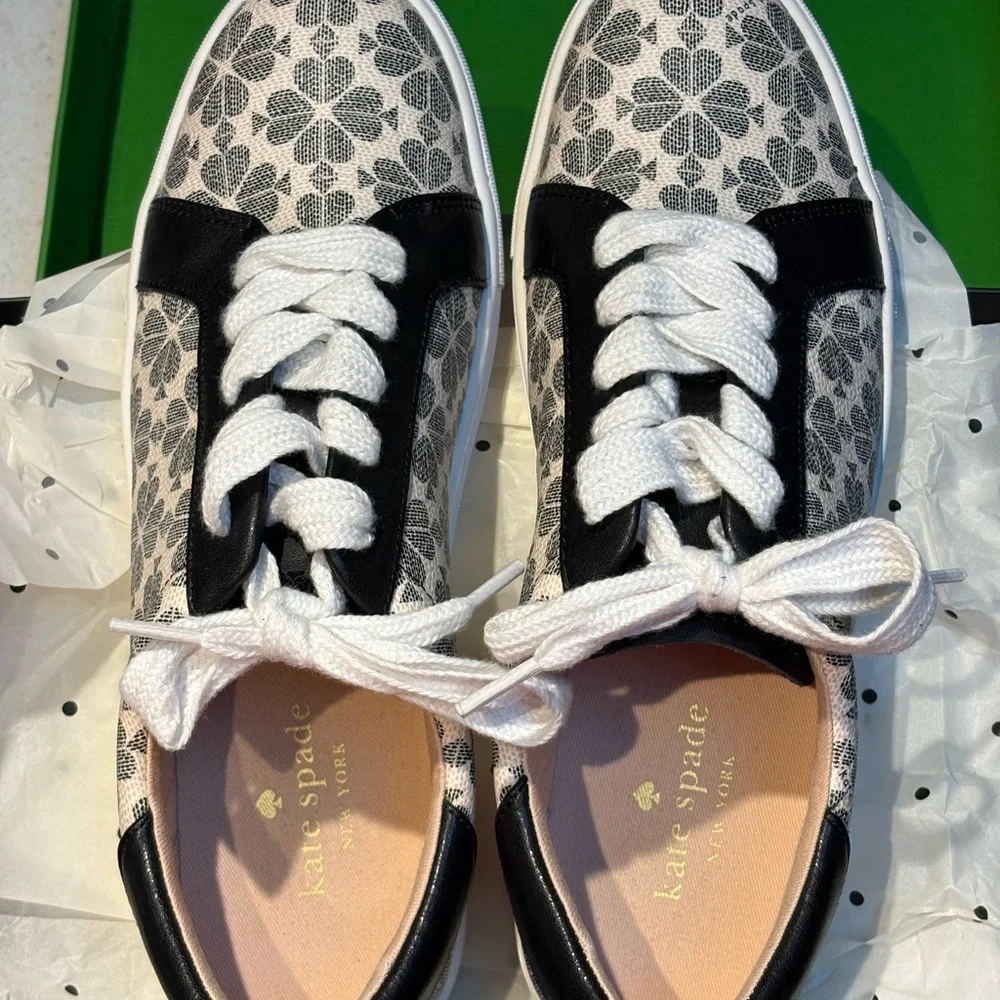 Kate Spade Floral Black and White Sneakers Erin Spade Flwr flower - Picture 6 of 9